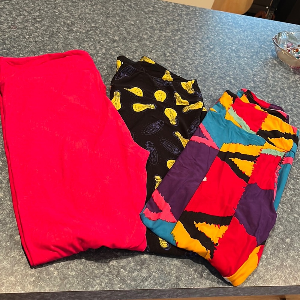 Lularoe leggings three pair excellent condition tall and curvy size